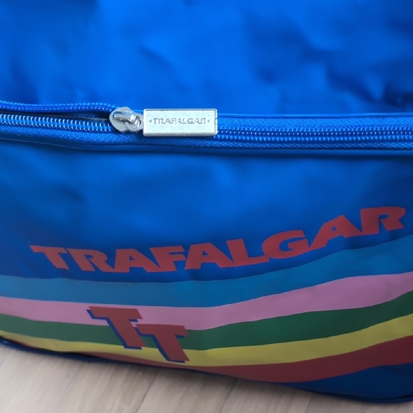 Trafalgar Retro Shoulder Bag Weekender Messenger 80\'s Rainbow Travel Carry